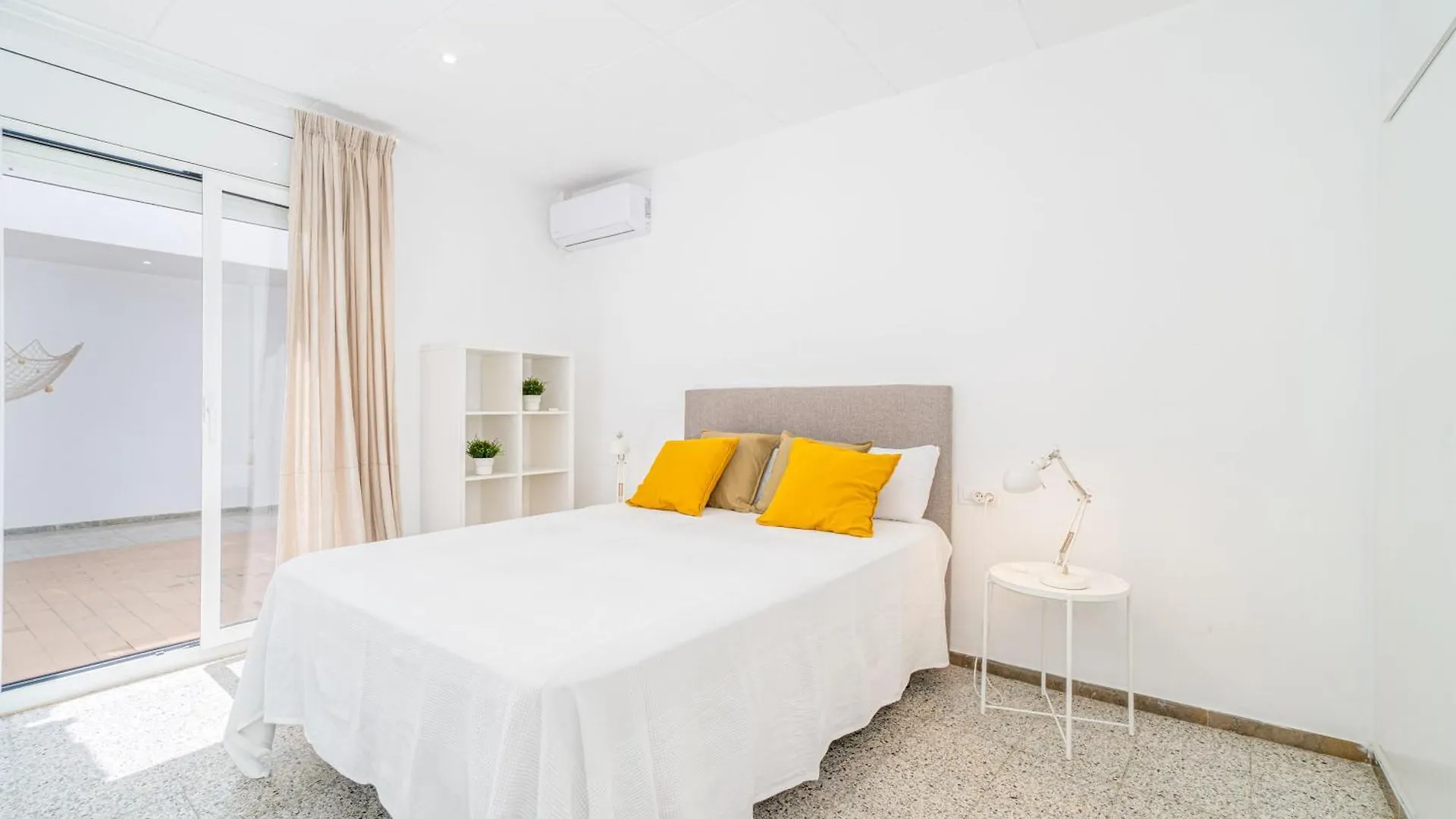 Roses Center 6 Apartman